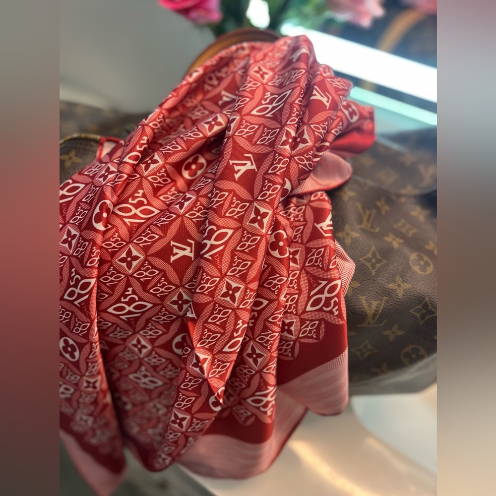 Scarf/wrap LV